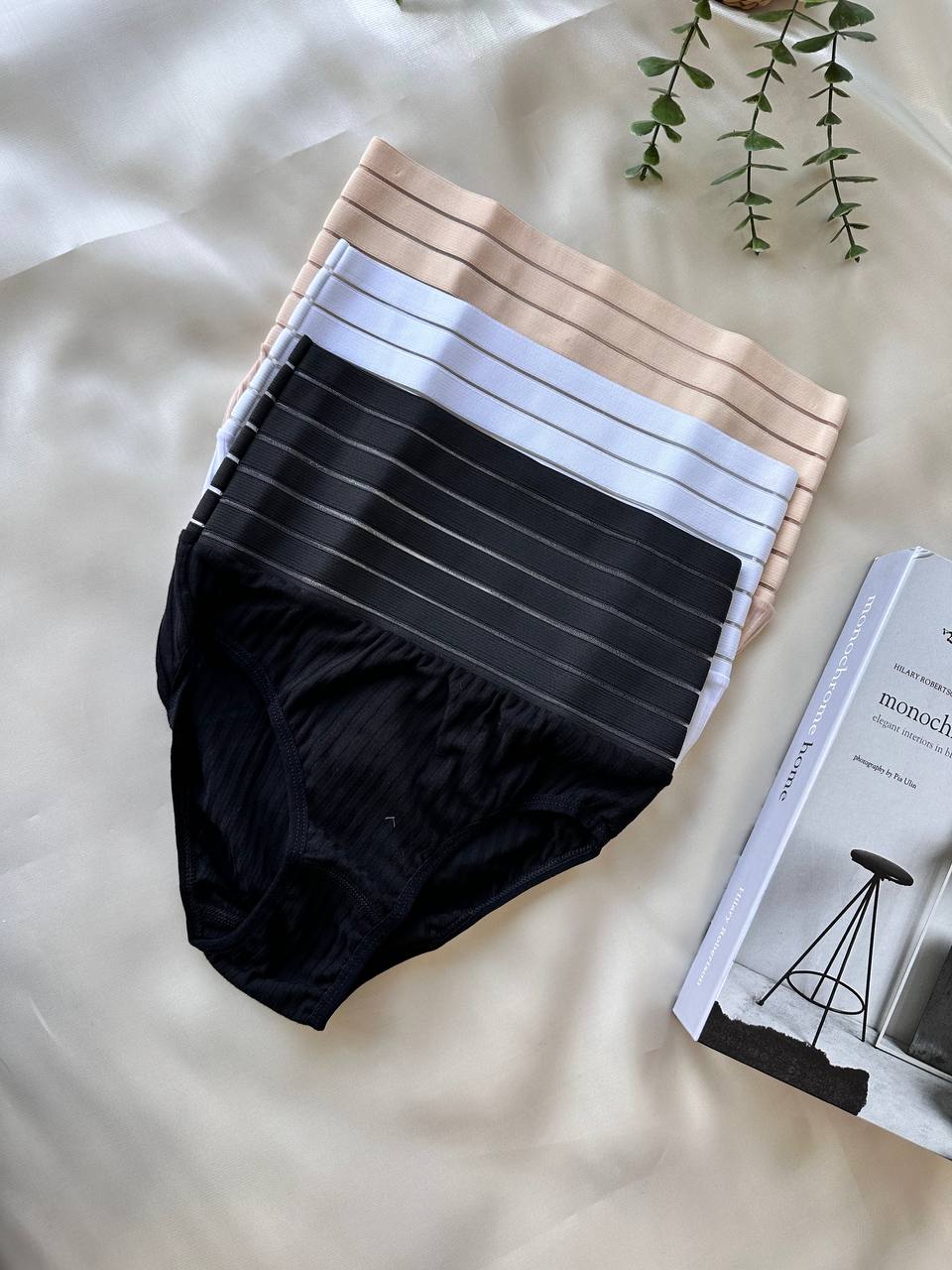 Deluxerie Slip Rickita Deluxerie Slip Rickita